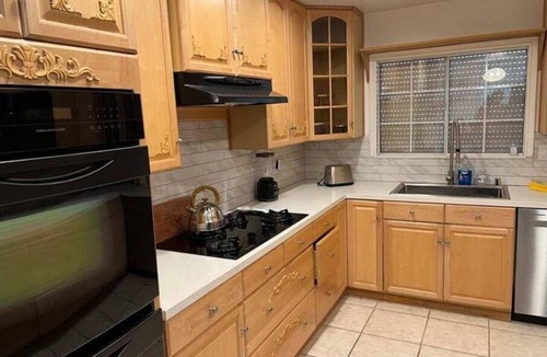 Paradise House | Las Vegas Luxury House, 4BD 3BA, Sleeps 12, Pool