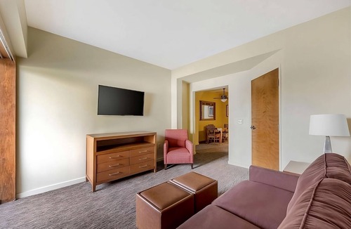 Enterprise Hotel | Las Vegas Resort near Attractions:Near Harry Reid Airport,Free Parking,Pool