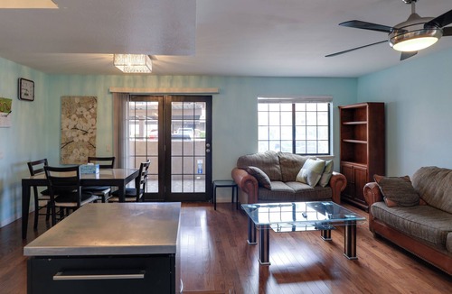 Chinatown House | Las Vegas Townhome w/ Community Pool & Hot Tubs!