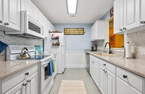 Saint Simons Heights House | Last Call “cottage”