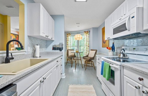 Saint Simons Heights House | Last Call “cottage”