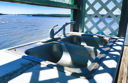 Cedar Lane House | Last Cast at the Y - Lighted Private Pier - nCaney Creek Fishing - Sargent TX
