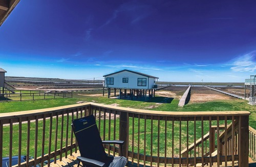 Cedar Lane House | Last Cast at the Y - Lighted Private Pier - nCaney Creek Fishing - Sargent TX