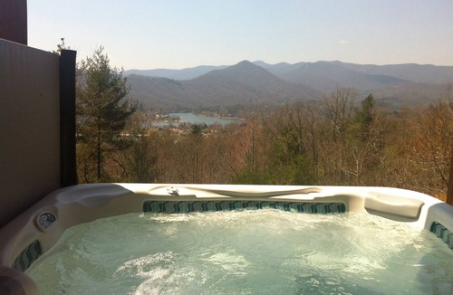 Hiawassee Cabin | Last Min Disc Pictures Don’t Do View Justice Hot tub. Pool Table. Easy to get to