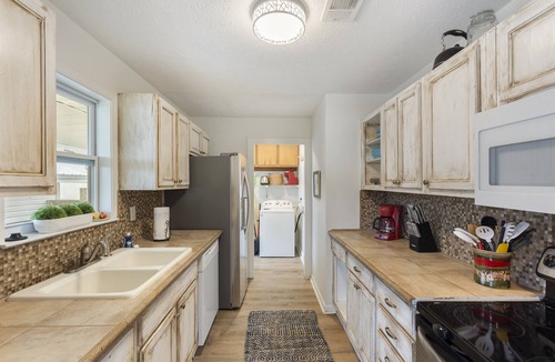 Kiska Beach House | Last Minute April Dates Available! Golf Cart Included! Private Pool!