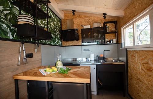 Rogac Ski Chalet | Last Minute Deal 20% Off/Unique sea-view chalet