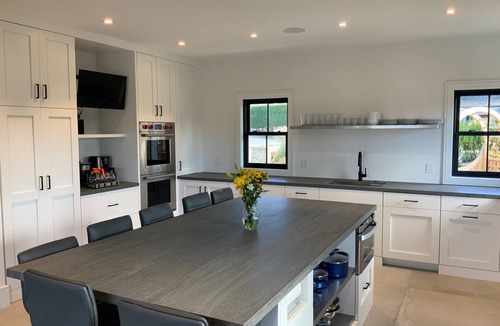 Nantucket Town House | LAST MINUTE DEAL 8/23! Luxurious Nantucket Compound - Pool, Spa, Private Office.