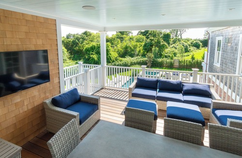 Nantucket Town House | LAST MINUTE DEAL 8/23! Luxurious Nantucket Compound - Pool, Spa, Private Office.