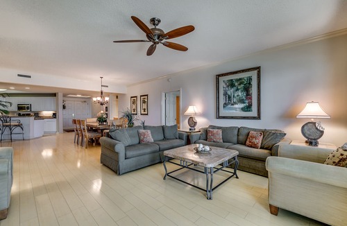 Arcadian Shores Condo | LAST MINUTE DEAL MAY 16-23 2310 DOLLARS/WEEK
