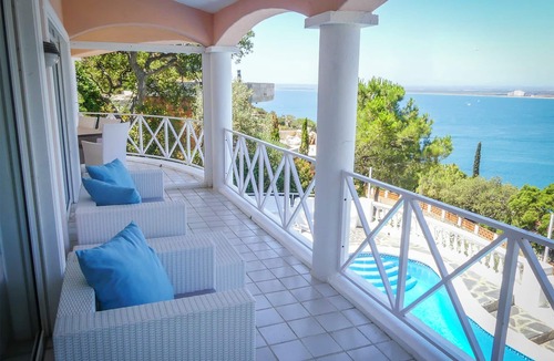 Almadraba-Canyelles Villa | LAST MINUTE DEAL! Relax with amazing views. Concierge service included
