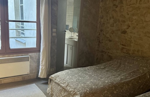 6th Arrondissement Apartment | Last Minute deal - Super central large Paris flat