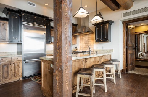 North Park City Condo | Last-Minute Savings! Penthouse with Ski-in/Ski-out Access and Private Hot Tub!