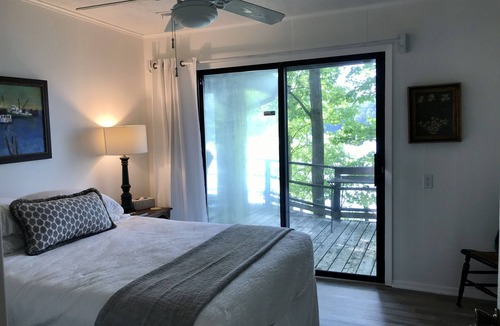 Andersonville House | "Last Resort" on Norris Lake, 3BR, 3BA, Andersonville, TN Home