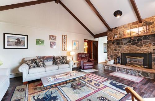 Presque Isle House | Last Wilderness