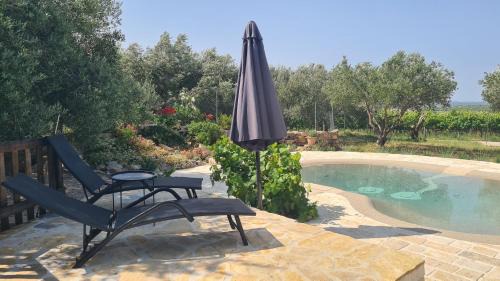 Zemunik Donji House | Lastavica House with Heated Pool