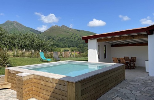 Sare House | LATABORREA - SARE - Gîte