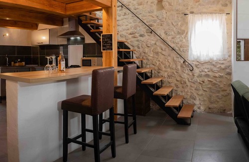 Rochegude Apartment | L’Atelier de Rochegude By the River 4 people