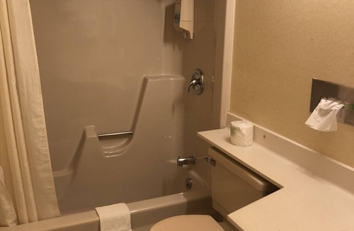 Latham Hotel | Latham Inn