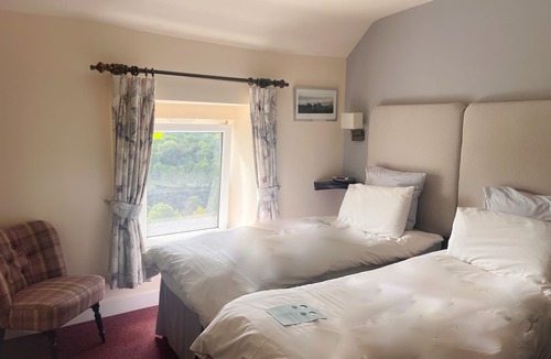 Over Haddon Hotel | Lathkil Hotel