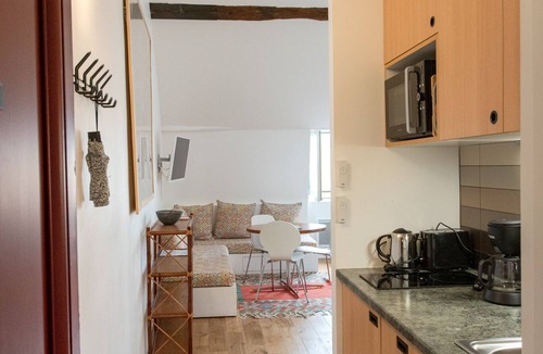 Latin Apartment | LATIN QUARTER, PARIS VIEW, 30–60 days ahead? Ask for a private offer. C5-VAs
