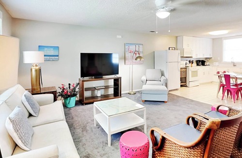 Tybee Island Condo | Latitude Adjustment B | Pet Friendly, Near Beach!