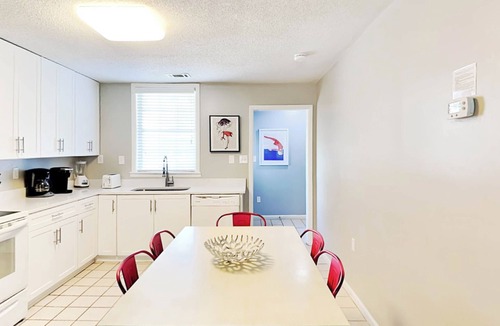 Tybee Island Condo | Latitude Adjustment B | Pet Friendly, Near Beach!