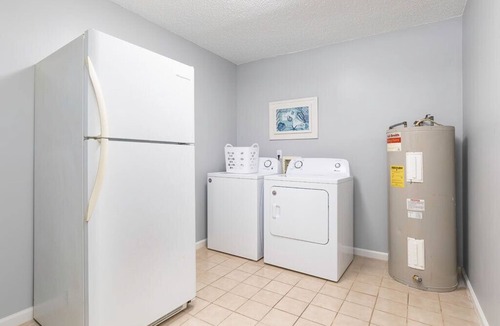 Tybee Island Condo | Latitude Adjustment B | Pet Friendly, Near Beach!