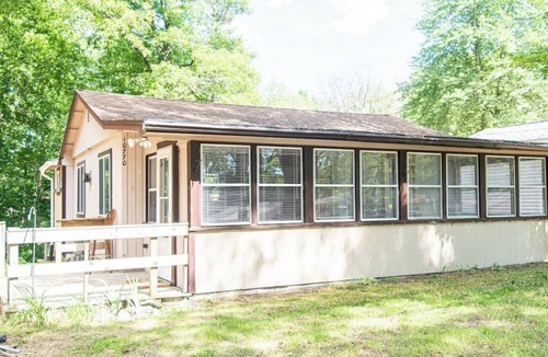 Mecosta House | Latitude Adjustment Cottage