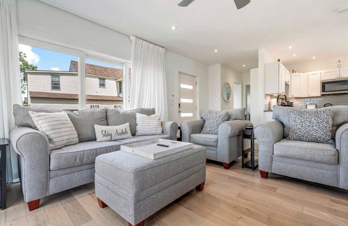 Pine Point House | Latitude Adjustment – Walk to Beach & Dining!