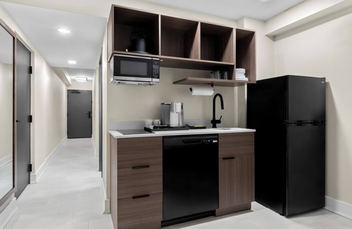 Tinton Falls Hotel | Latitude Suites Tinton Falls, part of Unscripted by Hyatt