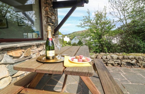 Ambleside Cottage | LATTERBARROW, family friendly, with a garden in Hawkshead