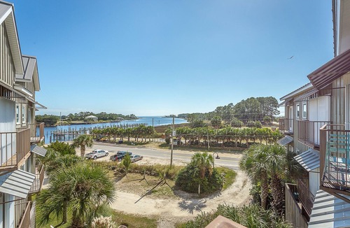 Carrabelle Condo | Lattitude Adjustment 1BR/2BA condo