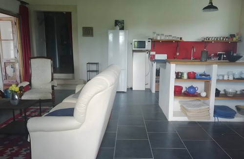 Saint-Georges House | Laurélie Cottage: A Haven of Serenity