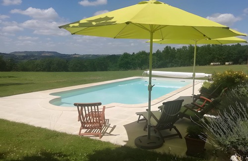 Saint-Georges House | Laurélie Cottage: A Haven of Serenity