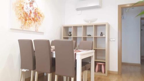Viladecans Apartment | Laura House - The Style Airport BCN