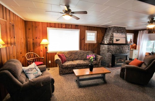 Crystal Beach Cottage | Laurali Cottage - Northern Ontario in the Heart of Crystal Beach
