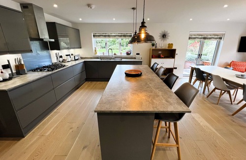 Sandown Ski Chalet | Laurel Cottage