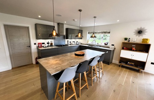 Sandown Ski Chalet | Laurel Cottage