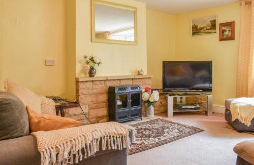 Hewish House | Laurel Farm