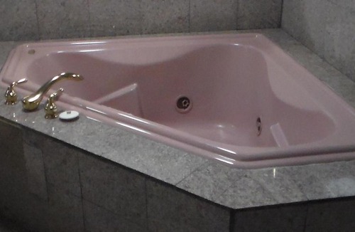 Redwood Heights Hotel | Laurel Inn