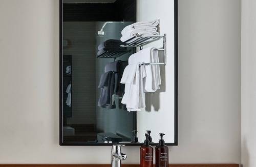 Lake Placid Hotel | Laurel Lake Placid