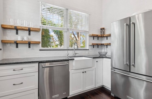Laurel Park House | Laurel Park Oasis - Pool, Grill & Putting Green - Main House Only