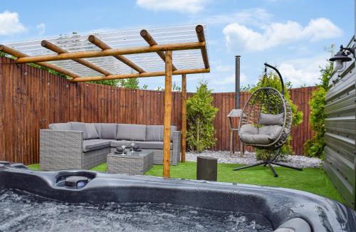 Westhead House | Laurel Pod - Uk47203