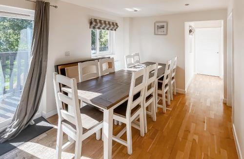 Brigg House | Laurel - Uk50107