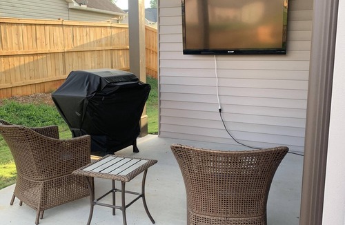 Golden Grove House | Laurels Walnut Cove