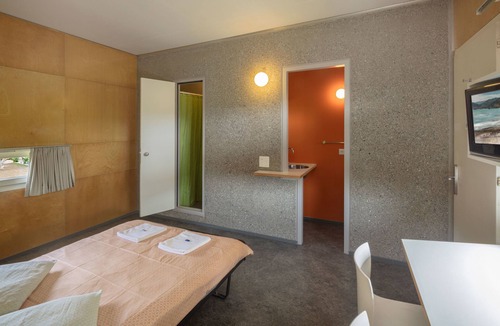 Lausanne Hostel | Lausanne Youth Hostel Jeunotel