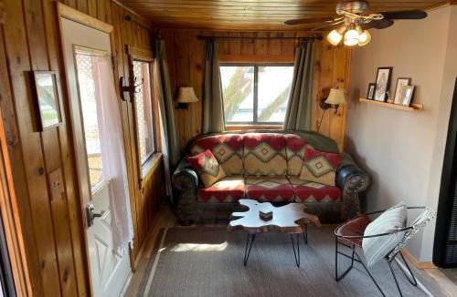 Lava Hot Springs House | Lava Hideout Cabins