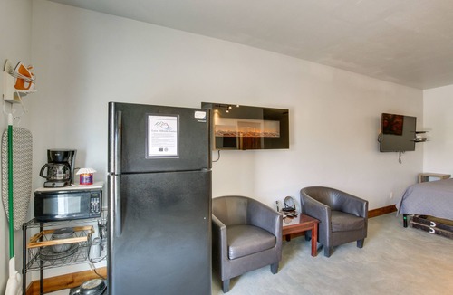 Lava Hot Springs Apartment | Lava Hot Springs Studio w/Deck: Walk to Hot Pools