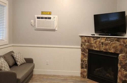 Lava Hot Springs Cottage | Lava Hot Springs West KOA Holiday