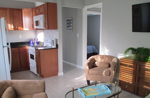 Ortley Beach House | LAVALLETTE New Panoramic Deck, Outdoor shower, and Kitchen INCLUDES BEACH BADGES